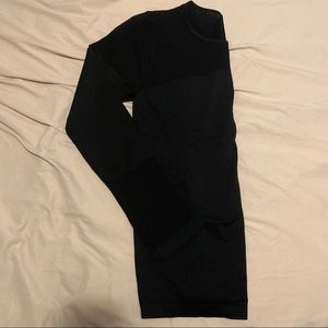 Women’s long sleeve workout top